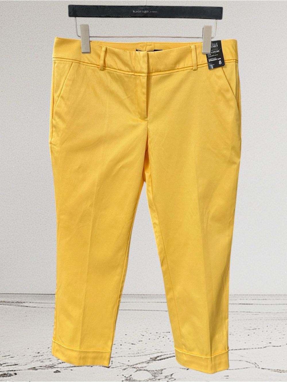 New York and Company 7th Avenue Designs Straight Leg Crop